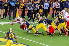 许多人通过 许多人通过